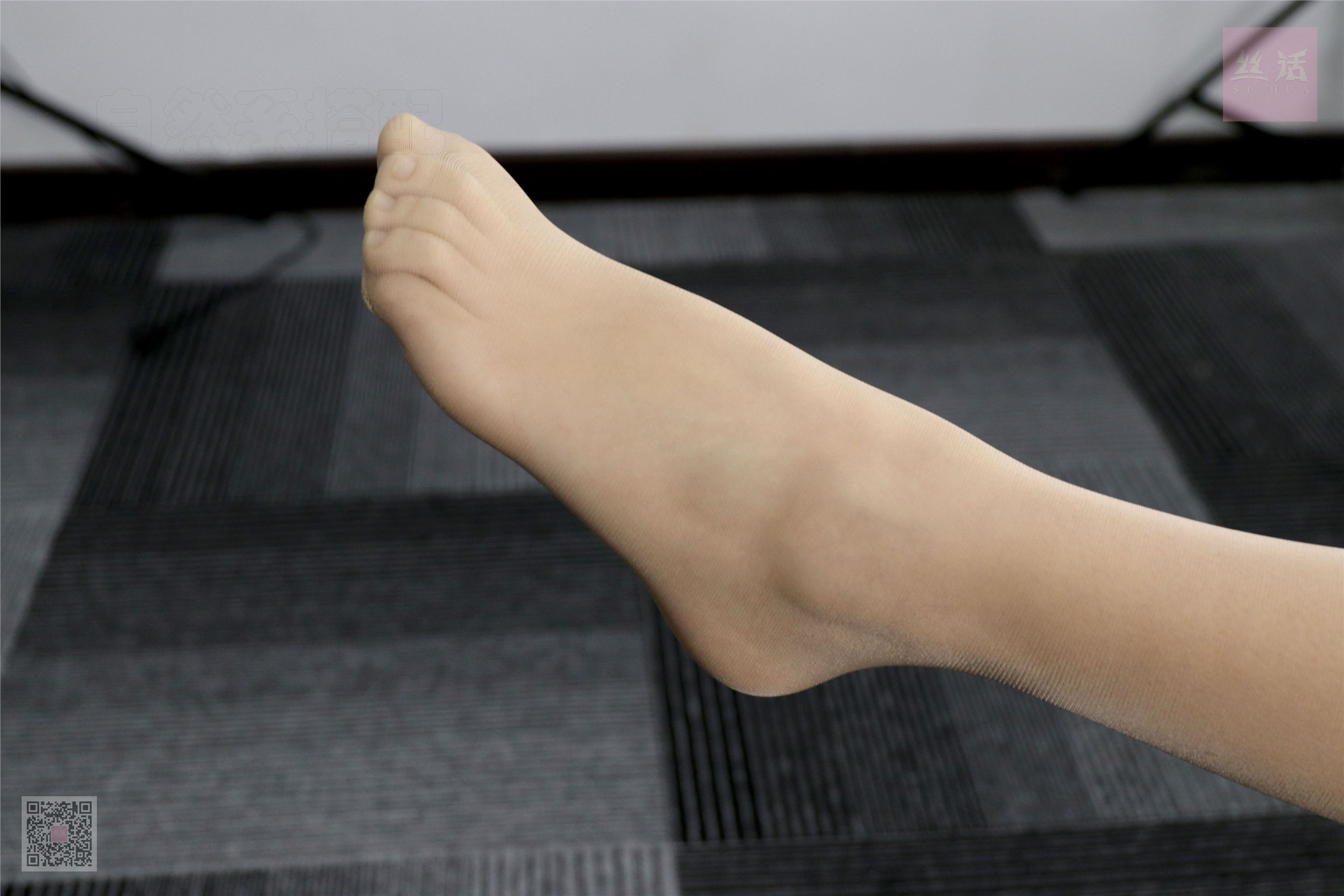 SiHua思话  SH011 可乐 妆台女郎